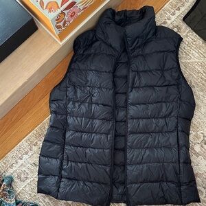 uniqlo Black Puffer Vest